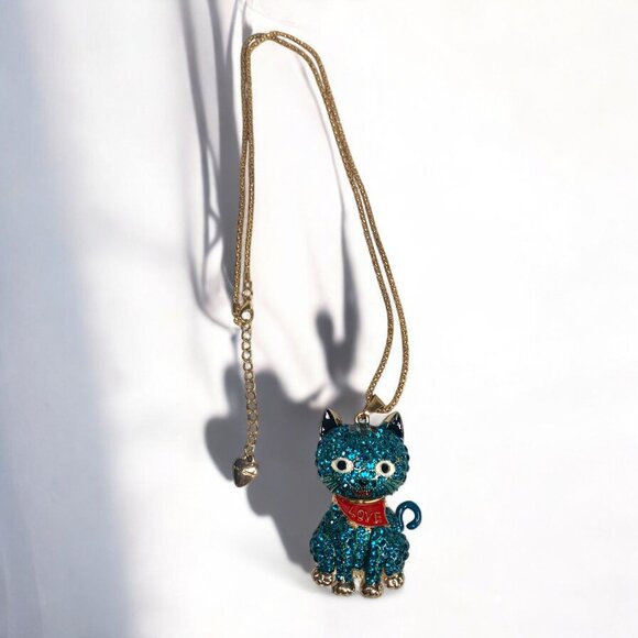 Betsey Johnson Blue Cat Pendant Necklace W/ Gold-Tone Chain & Heart Charm - Picture 7 of 9
